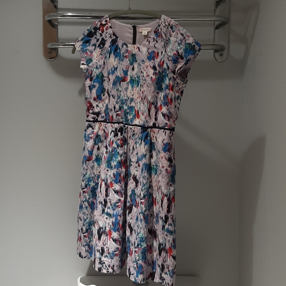 Girls pretty dress